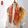 Oranje blauwe natuurlijke zijden sjaal bedrukt met giraffe voor vrouwen 100% echt zijden zachte hoge kwaliteit vierkante wrap sjaal geschenk voor dame q0828