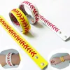 Softball / baseball 4 Kits Cuir Favor Favor Favor, Un ensemble = 1PC Keychain + 1PC Bracelet + 1PC Bandeau + 1Pc Bow Cheveux = 4pcs, Combinaison parfaite