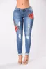 Damjeans Skinny Kvinna Broderi Blomma Hål Rippad Slim Denim Byxor Dam Elastisk Penna Hög midja Höga Byxor Jeggings