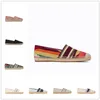 2021 Nieuwe beroemde stijl mode lederen vrouwen meisje espadrilles platte schoenen zomer loafers espadrilles maat EUR 34-42 dubbele metalen