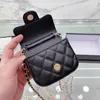 Ladies Girls Calfskin Caviar Womens Designer Tiny Vanity Bags Genuine Leather Quilted Matelasse Crossbody Shoulder Mini Cometic Pu231O