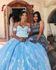 2022 Modest Vit Quinceanera Graduation Klänning Sequined Lace och Light Blue Tulle Ball Gown Prom Klänningar Med Avtagbara Ärmar Sweetheart Sweet 16