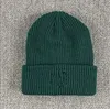 Großhandel Unisex Mützen Strick Hut Winter Outdoor Männer Gestrickte Hüte Hip-Hop Stickerei Abzeichen Skullies Warmer Mann Sport Gorros Frauen Strickwarenkappe