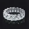 Lyx 925 Sterling Silver Pave Setting Fullständig Sammansättning Simulerad Diamant Eternity Engagement Bröllop Band Ring Ställ in fina smycken