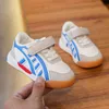 Children's Outono Contraste Cor Sneakers Meninos Confortáveis ​​Sapatos de Lazer Meninas Soft Vaca Muscle Sapatos G1025