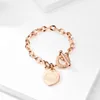 Bedelarmbanden hart armband dames roestvrij staal paar mode eenvoudige gouden ketting op hand vrouw accessoires groothandel