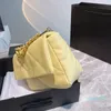 Desingers Vintage Pochette Wysoka Luxurys Mini Seria klasyczna Jakość Messenger Wielu Flap Bag Muti Kolory Shiny Crossbody Styl Śniegowce Buciki