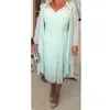 Plus Size Mãe 'Vestidos Mint Verde Chiffon V Pescoço Applique Lace Mangas Longa Jaqueta Chá Comprimento Vergonhoso Vestidos Casuais