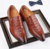 Grande taille mode hommes affaires chaussures habillées formelles mocassins mariage cuir Oxfords bout pointu chaussure