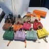 Designer Luxurys Schlüsselanhänger Schlüsselanhänger Hülle Haken Designer Taschen Kleiderbügel Airpods Hüllen Kopfhörerbox Kopfhörer Damen Mini Handtasche Dame