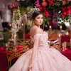 الزهور شارو Quinceanera فساتين الوردي قبالة الدانتيل الكتف تطريز الأميرة سويتي 16S الفتيات تنكر العباءات الحزب 212J