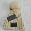 هدية أنثى وقبعة القبعة هدية الشتاء بوم بومس قبعة قبعة أزياء للنساء مصممة beanie beanie s