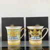 Luxus klassisches klassisches handbemalte Beschilderung Tassen Kaffeetasse Teetasse hochwertige Knochenchina mit Geschenkboxverpackung für Familienfreund Housewarmi 2710