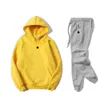 الرجال مجموعة sweatsuit مصمم رجل رياضية إمرأة هوديس + السراويل مان الملابس البلوز البلوز البلوز عارضة تنس الرياضة رياضية العرق الدعاوى