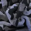 レジーナ迷彩ニットスローブランケット居心地の良いマイクロファイバー繊細なかぎ針編みの身に着けているふわふわのふわふわのふわふわのふくらんで