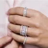 Handgjorda bandringar Finger 925 Sterling Silver Ovala Simulerade Diamant Bröllop Engagemang Cocktail Kvinnor Ädelsten Ring Smycken