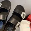 Pantofole scivolo di alta qualità Scarpe sandalo da donna Scivoli Moda vera pelle Trapano flash Fibbie Pantofola elegante e senza sforzo 2021