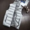 Zogaa Męskie Zima Dół Płaszcz Kamizelka Ciepłe Slim Fit Solid Color Kamizelka Mężczyzna Casual Street Moda Bez Rękawów Lekki Waistcoat G1115