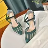 2021Designer Womens Lace Sandals Kvinnors ihåliga pekade tunt högklackat temperament Sexig Grunt mun Ett ordspänne Bakom Tomt Modeskor Andas