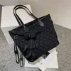 Bolsas de compras Diamond Lattice Black para mujeres Nuevo invierno elegante bolso de hombro clásico lujoso estilo francés vintage 220309