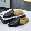 Princetown Slipers Designer Fur Women äkta Leathers Flat Men Mules Shoes Leather Fur Slipper Metal Chain Shoes Loafers Outdoor Slipperes 46