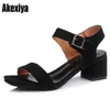 2 färg Simple Women High Heel Sandals Peep Toe Platform Ankelband Sandaler Dagliga Klassiker Catwalk Skor Storlek 35- 44 M821 Y0721