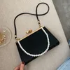 أكياس مساء الرجعية نمط حقيبة crossbody للنساء 2021 كليب مشبك اللؤلؤ سلسلة بو الجلود الصغيرة الكتف مربع حقائب اليد