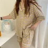 CBAFU mulheres sleepwear lacework amarelo verão xadrez pijama set mulheres 2 peças conjunto de casas de casa coreia única breasted tops shorts m862 x0526