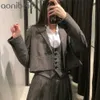 Spring Autumn latest Plaid Short Casual Suit Blazer College Style Gray Woman Jacket Office Lady Women Sets 210604