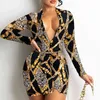 Mulheres Sexy profundo V Neck Magro Bodycon Vestido Primavera Outono De Manga Longa Slit Mini Vestido Retro Chain Chain Print Slim Partido Vestido Y1204