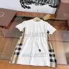 Highend 2022 Black Summer Counter 최신 소녀 039 T 셔츠 드레스 기질 소녀 스커트 클래식 스트라이프 디자인 드레스 브랜드 D1271969