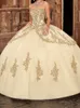 Abiti Quinceanera Carmina in oro champagne, abiti da ballo di colore rosso Applicazioni floreali con paillettes in rilievo Classico tulle ricamato tono su tono