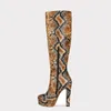 Boots Arden Furtado 2021 Moda Kadın Ayakkabı Yuvarlak Toe Toe Thunky Topuklar Zarif Platform Yılan Hattı Diz Yüksek 44 45