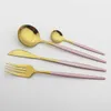 Ensemble de couverts en or rose Vaisselle en acier inoxydable 24pcs Couteaux Fourchettes Cuillères à café Couverts Cuisine Dîner Vaisselle 211023