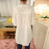 Летняя корейская женская блузка цветочный принт блузка V-образное вышивая рубашка из вышивки органзы белая кружевная блузка плюс 566f 25 210308