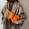 Дизайнерский крест кузова талия сумка роскошная сумка для женщин для женщин индивидуальность сумочка регулируемая плечо ключей кольцо сплошной цвет HBP DICKY0750