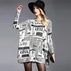 여성 스웨터 캐주얼 니트 드레스 긴 소매 착용 클래식 편지 패턴 느슨한 헤지 인쇄 신문 중간 길이 스웨터 셔츠