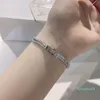 Atacado-moda jóias de luxo 2021 nova simulação de alto carbono pulseira completa 2 * 4mm linha de diamante linha