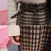 Vintage Plaid plissé jupes longues hiver femmes Punk Rock coréen jupe en laine avec ceinture hiver Streetwear taille haute jupe Midi 210310