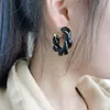 Kobiety Hoop Kolczyki Biżuteria Hangzhi 2021 Newtrendy Skórzany Metal Twisted Splot Geometryczny Cyrkowy Czarne Białe Zielone Akcesoria