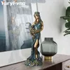 Yuryfvna Grecka bogini szczęścia i fortuny Statuessin Oślepiony dama trzyma róg bogactwo rzymskie figurki Home Decor 211108