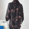 Vintage Femmes Noir Imprimer Chemises Mode Dames Turn Down Col Tops Style Chinois Femme Chic Poche Blouses 210527
