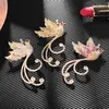 Accessori colorati per fiore all'occhiello della fenice per le donne Romantico corpetto per la festa nuziale Spille per uccelli creativi