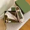 2021 Luksusowe Designer Kobiety Mężczyźni Przypadkowe Buty Niskie Top High-Top Sneakers A1 Proste Kolor Płótno Buty Soft Sole Sport Moda Wygodna najwyższa jakość z rozmiaru pudełka 35-45