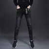 Mens Högkvalitativa stretch Black Denim Jeans, repor utformade slim-fit ad-mode jeans byxor, klassikerstylish; 211111