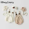 Baby Bodysuits Leuke Beer Mouwloze Riem Katoenen Hoedjas + Hoed voor Baby's Jonge Kinderen Baby Meisje Kleding 210701