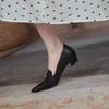 ارتداء أحذية Sandra Sandra Spring Leather Heels Fashion Fashion Fashing Ene Slip على Loafer Low Heel 2.5 سم