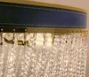 Moderne kristallen grote kroonluchter luxe villa woonkamer holle bekleding spiraalvormige trap