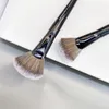 Nowy Pro podkreślający pędzel do makijażu 87 Soft Bristle Fan w kształcie Wysiłek Wysiłek Podświetlanie Kosmetyki Poszukiwanie Narzędzia do kosmetyków2550752