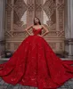 2021 Luksusowe Red Quinceanera Sukienki Suknia Balowa Sweetheart Koronki Aplikacje 3D Kwiatowe Kwiaty Cekiny Kryształowe Koraliki Formalne Party Prom Wieczorowie Robe de Mariage